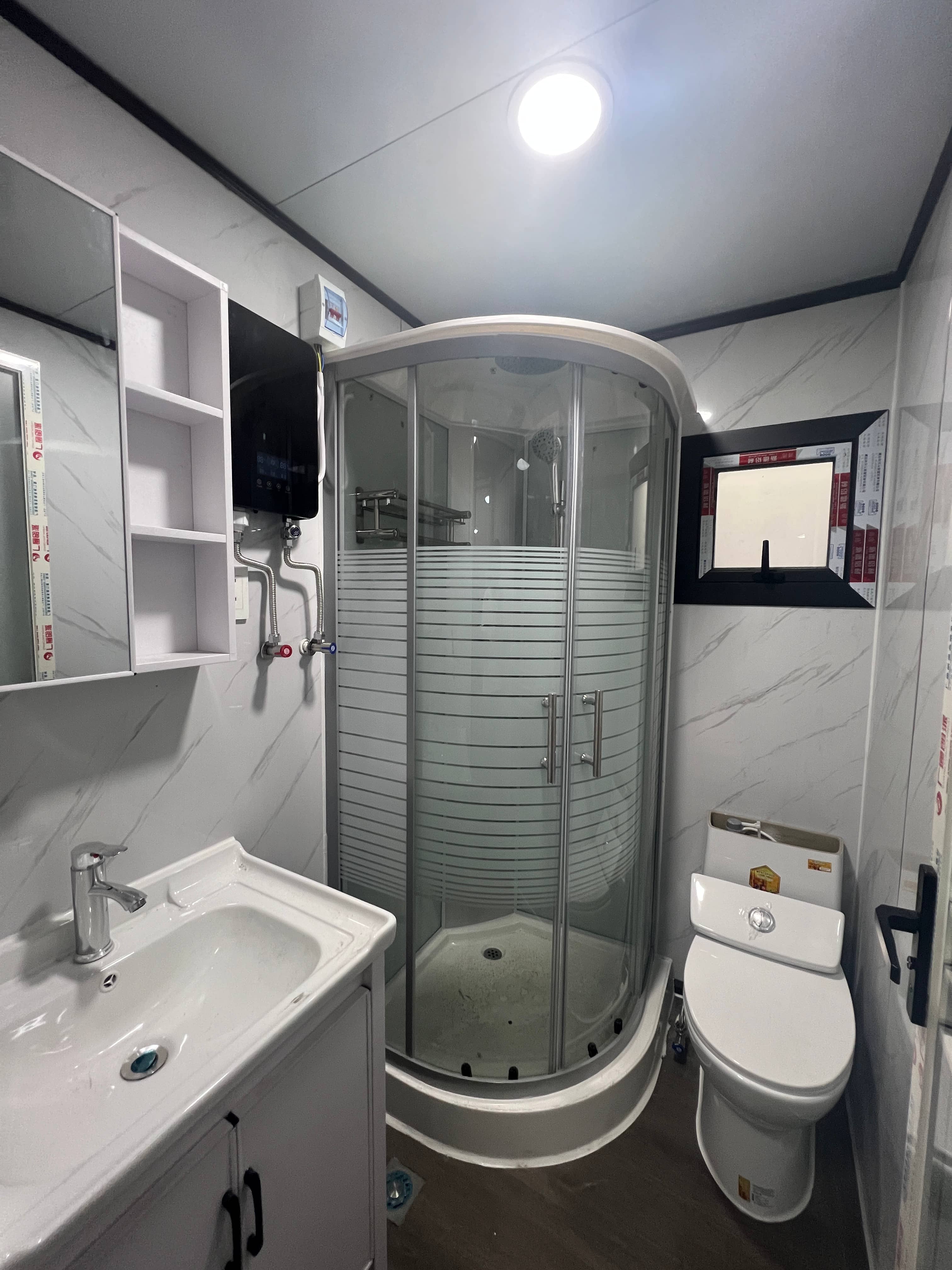 📦 Expandable Container House