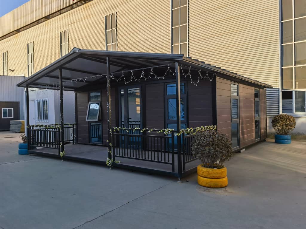 📦 Expandable Container House