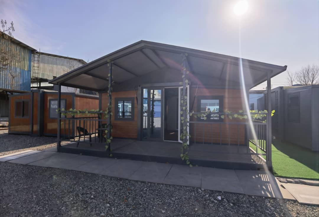 📦 Expandable Container House