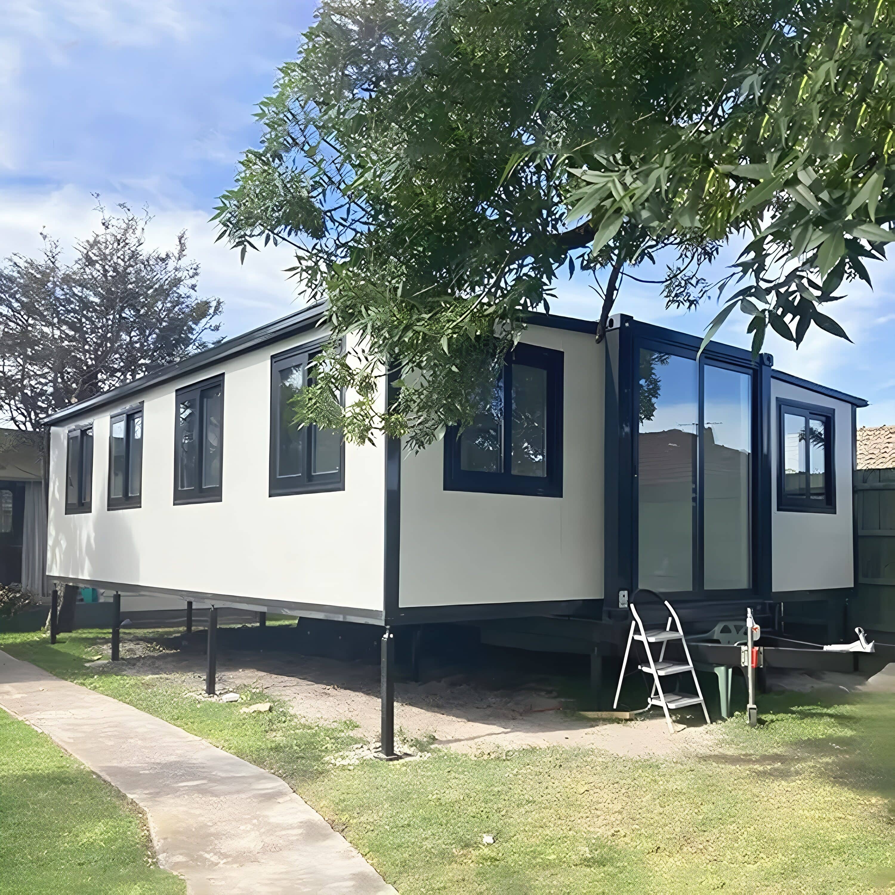 📦 Expandable Container House
