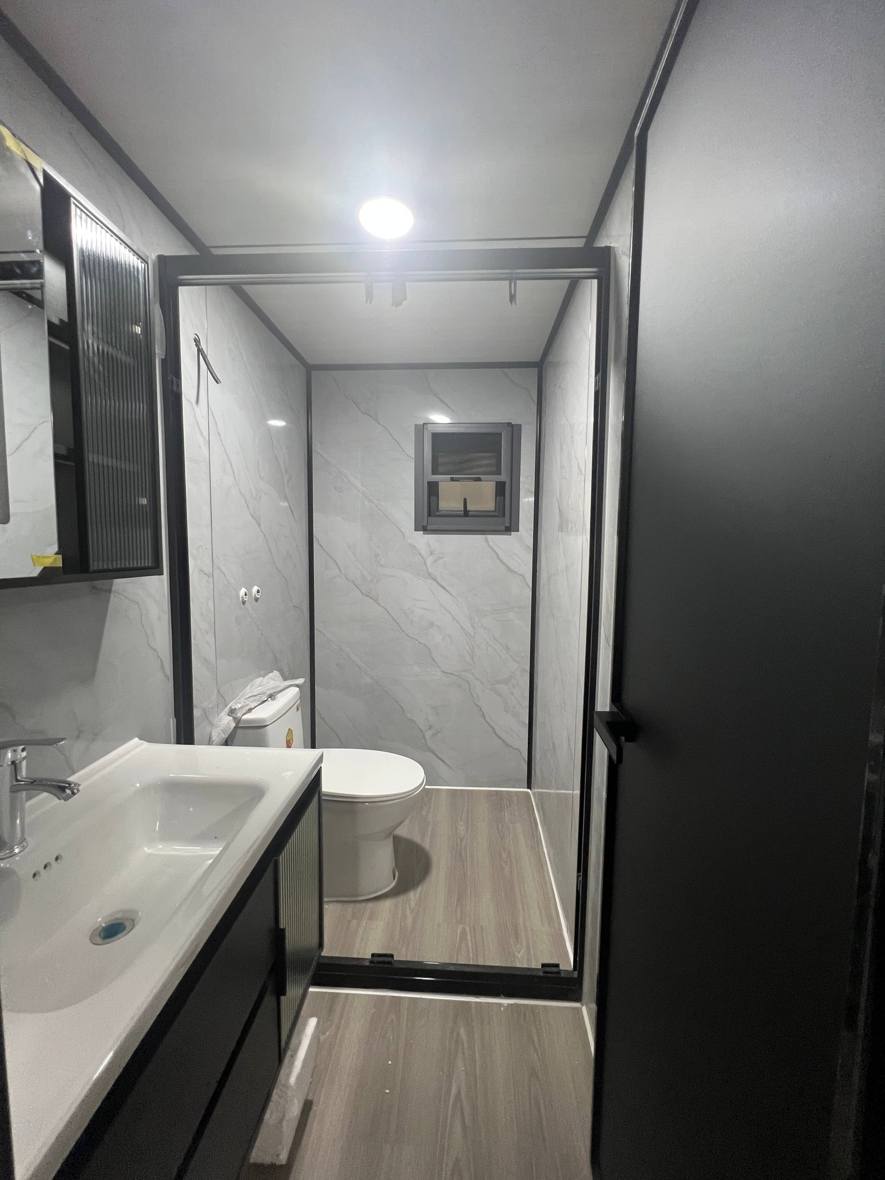 📦 Expandable Container House