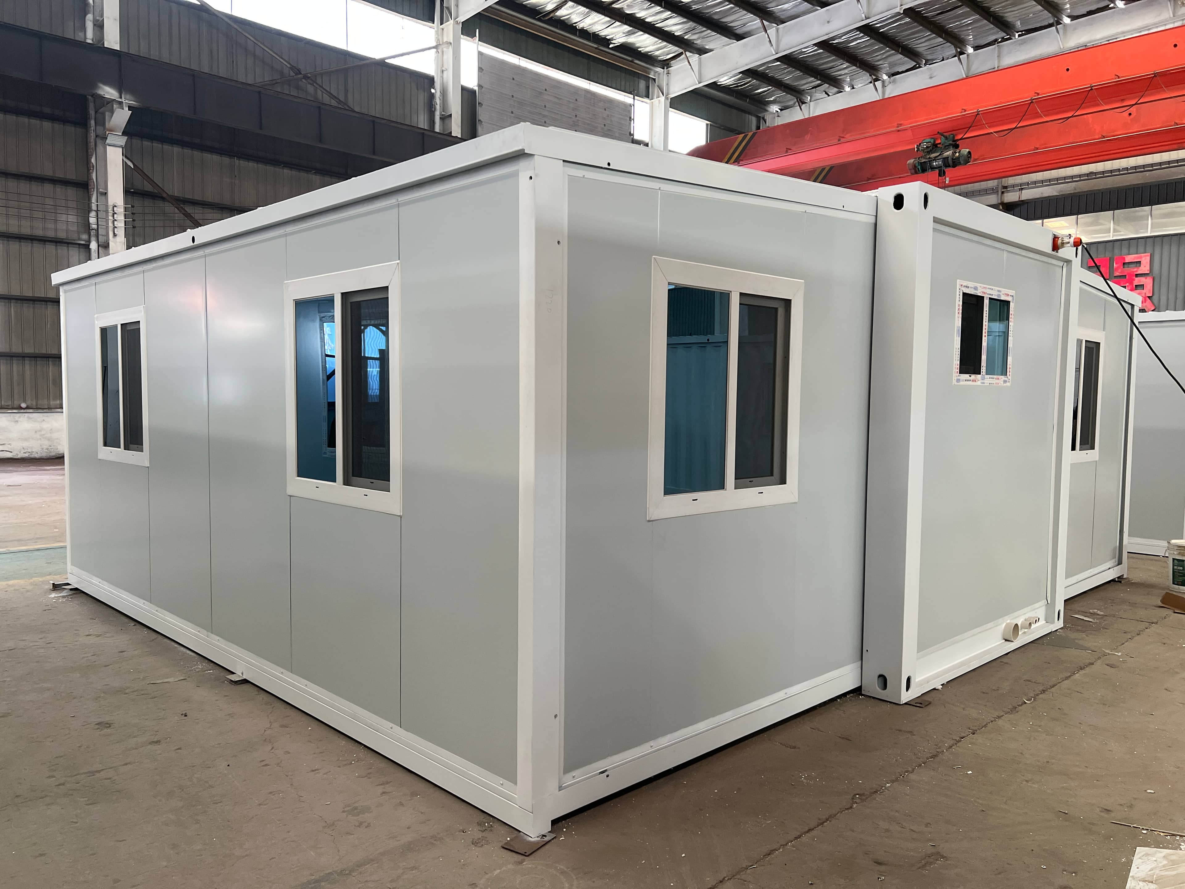 📦 Expandable Container House