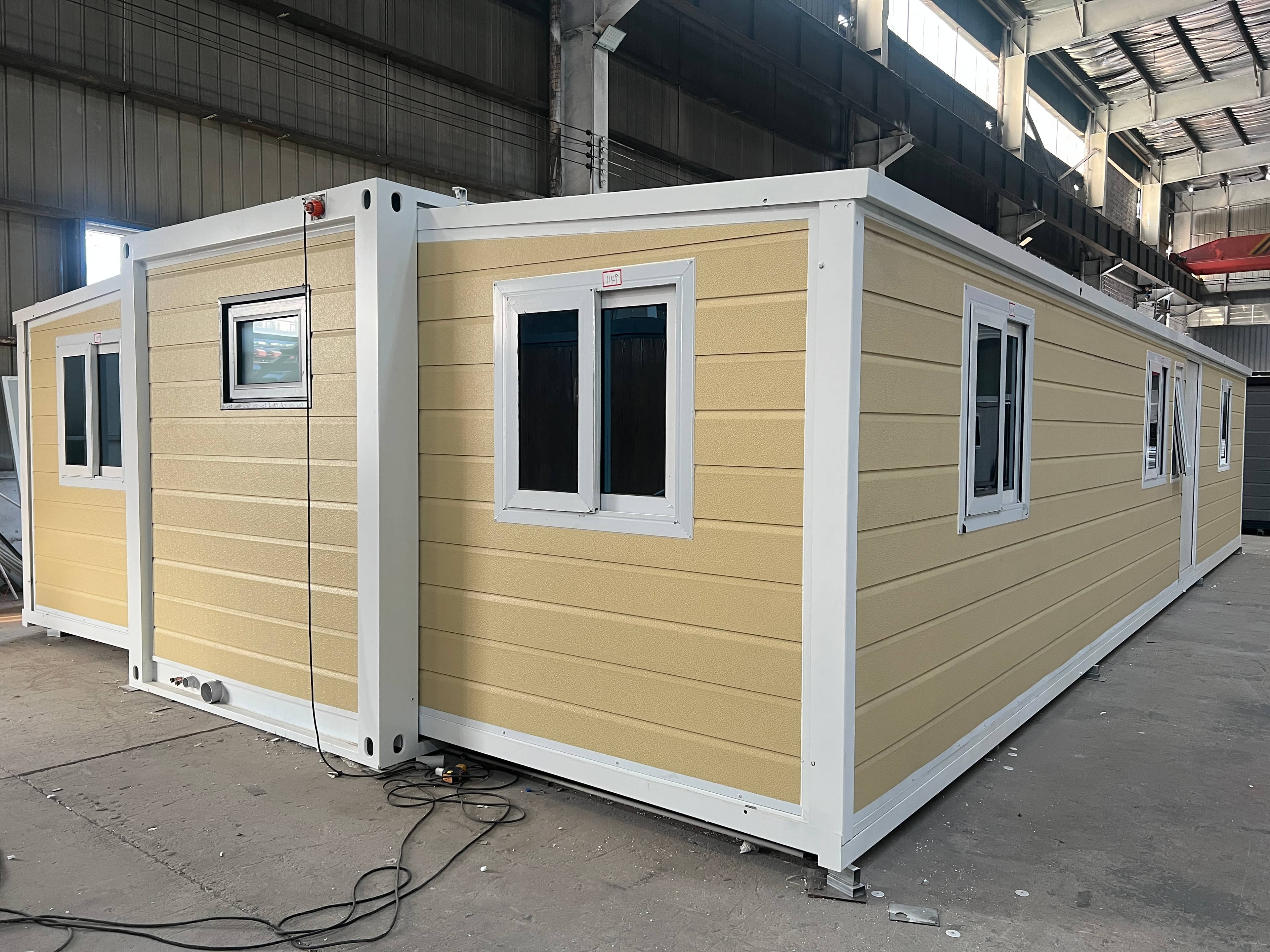 📦 Expandable Container House