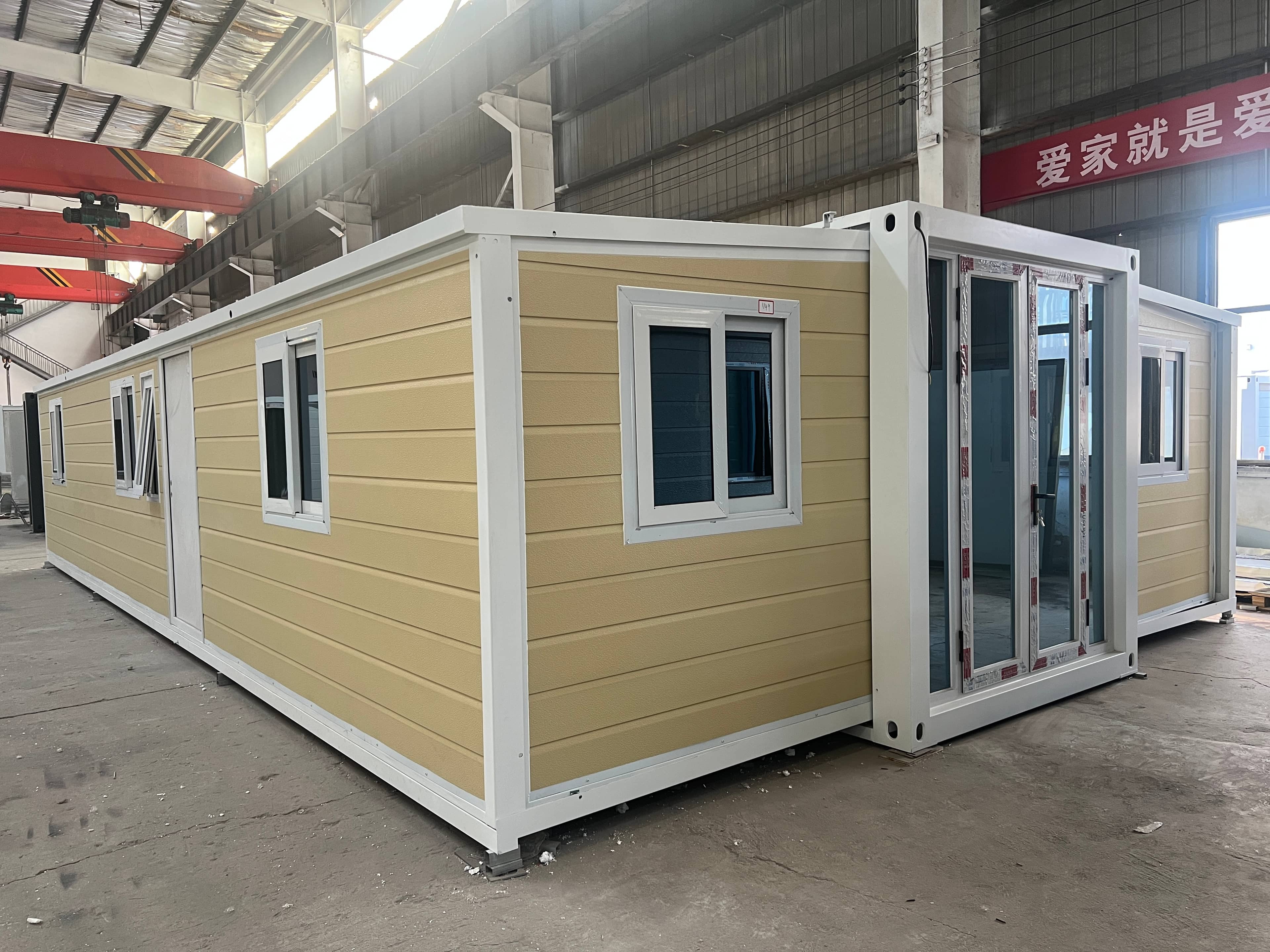 📦 Expandable Container House