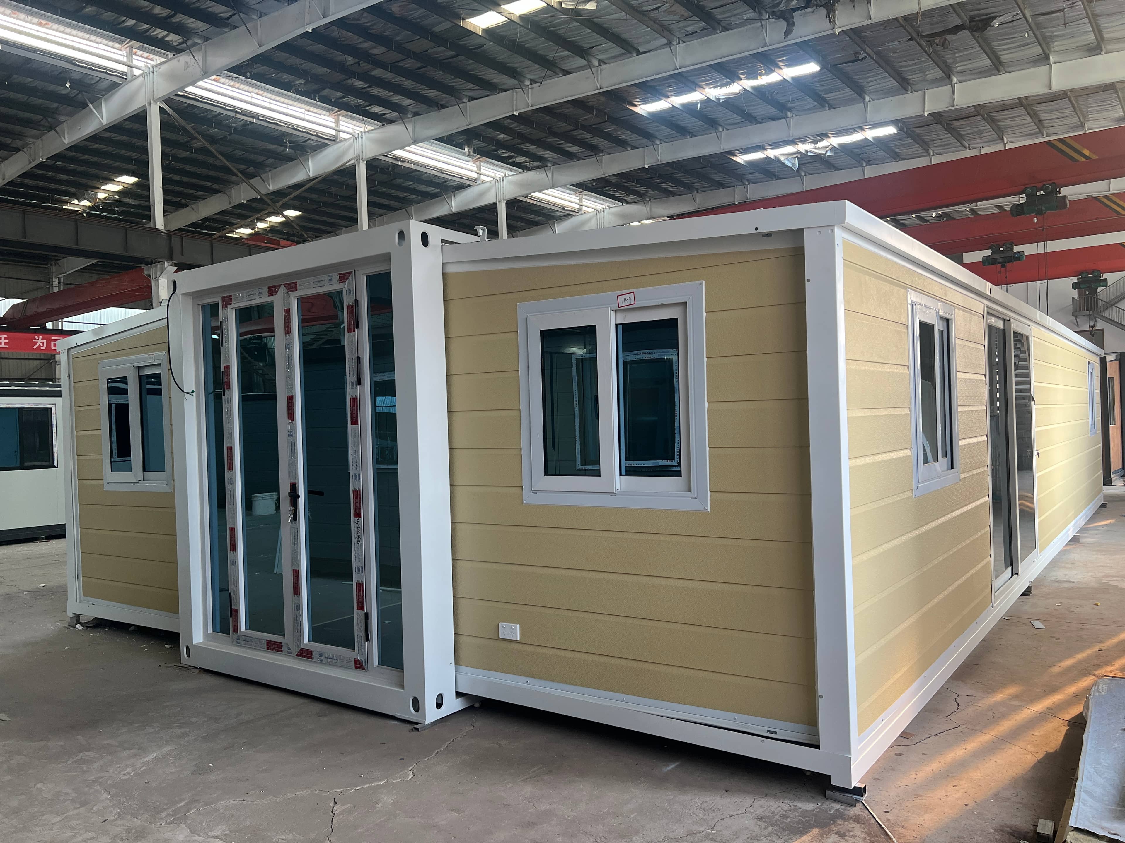 📦 Expandable Container House