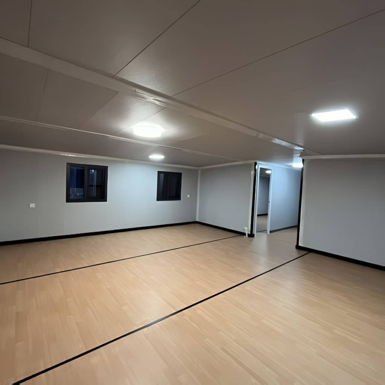 📦 Expandable Container House