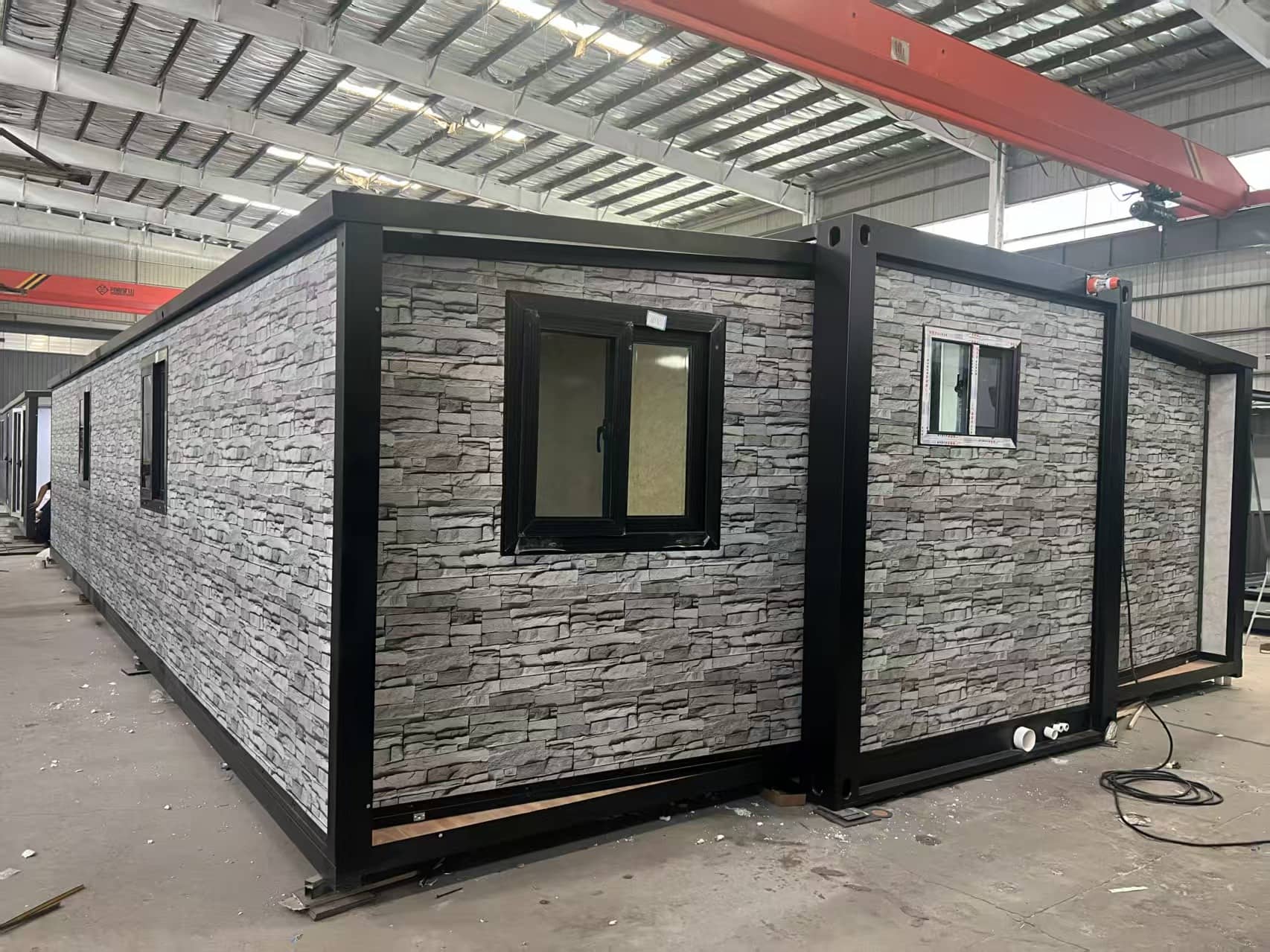 📦 Expandable Container House