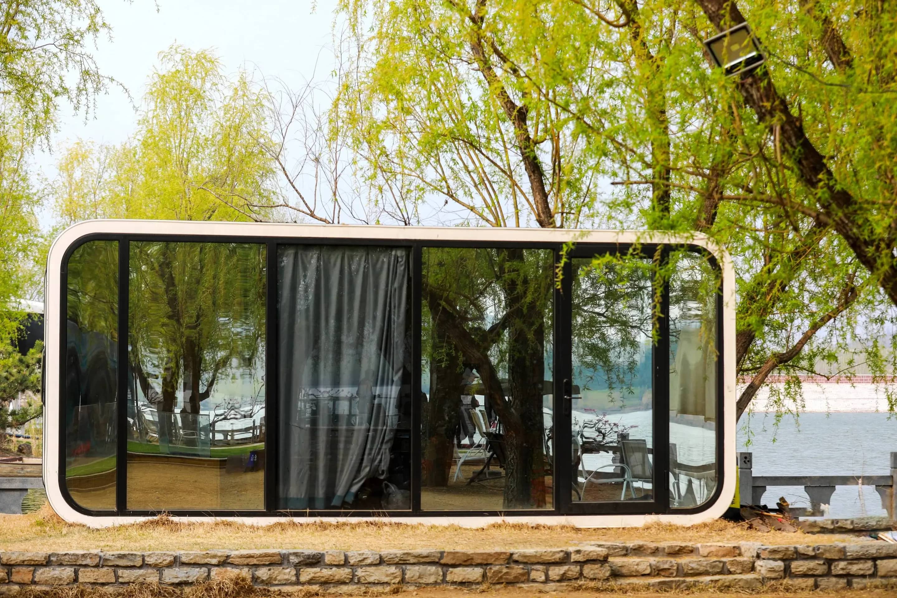 Apple Cabin