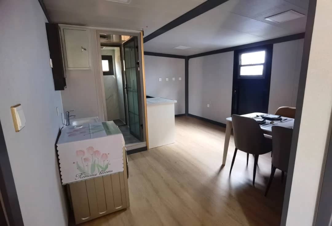 Expandable Container House