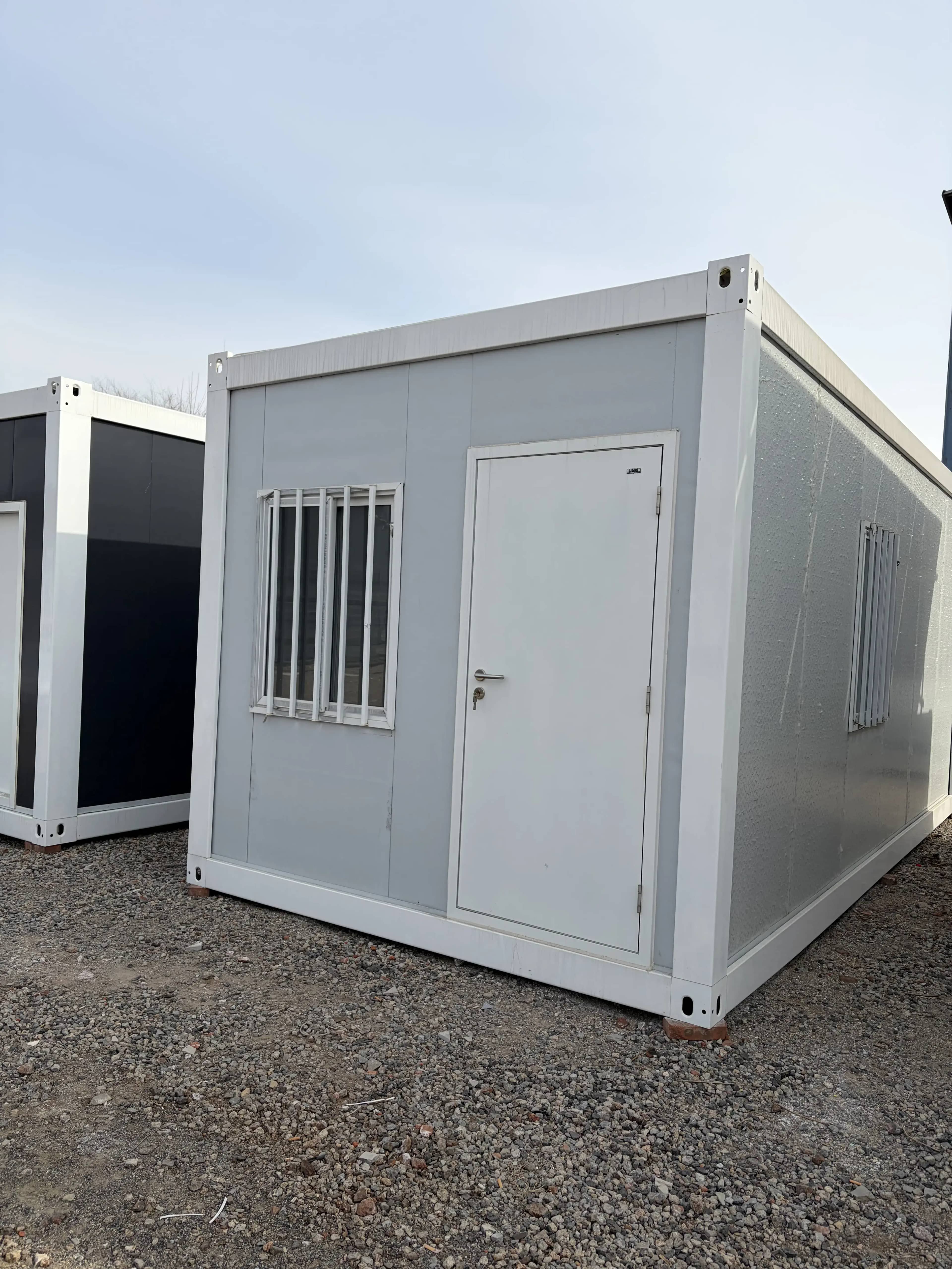 Quick-assembly container house